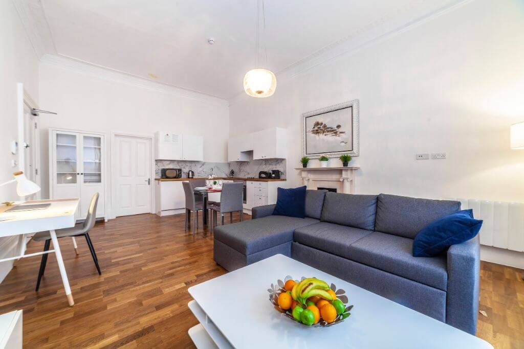 London Devonshire Entire Apartment
