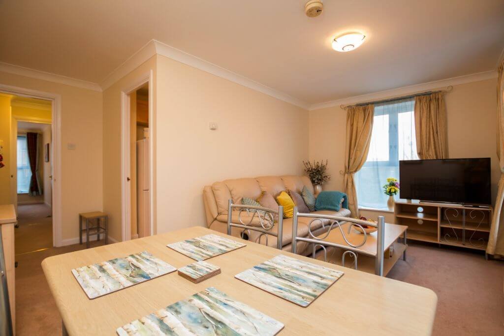 London Evelyn Rd Cozy 2BDR Apt