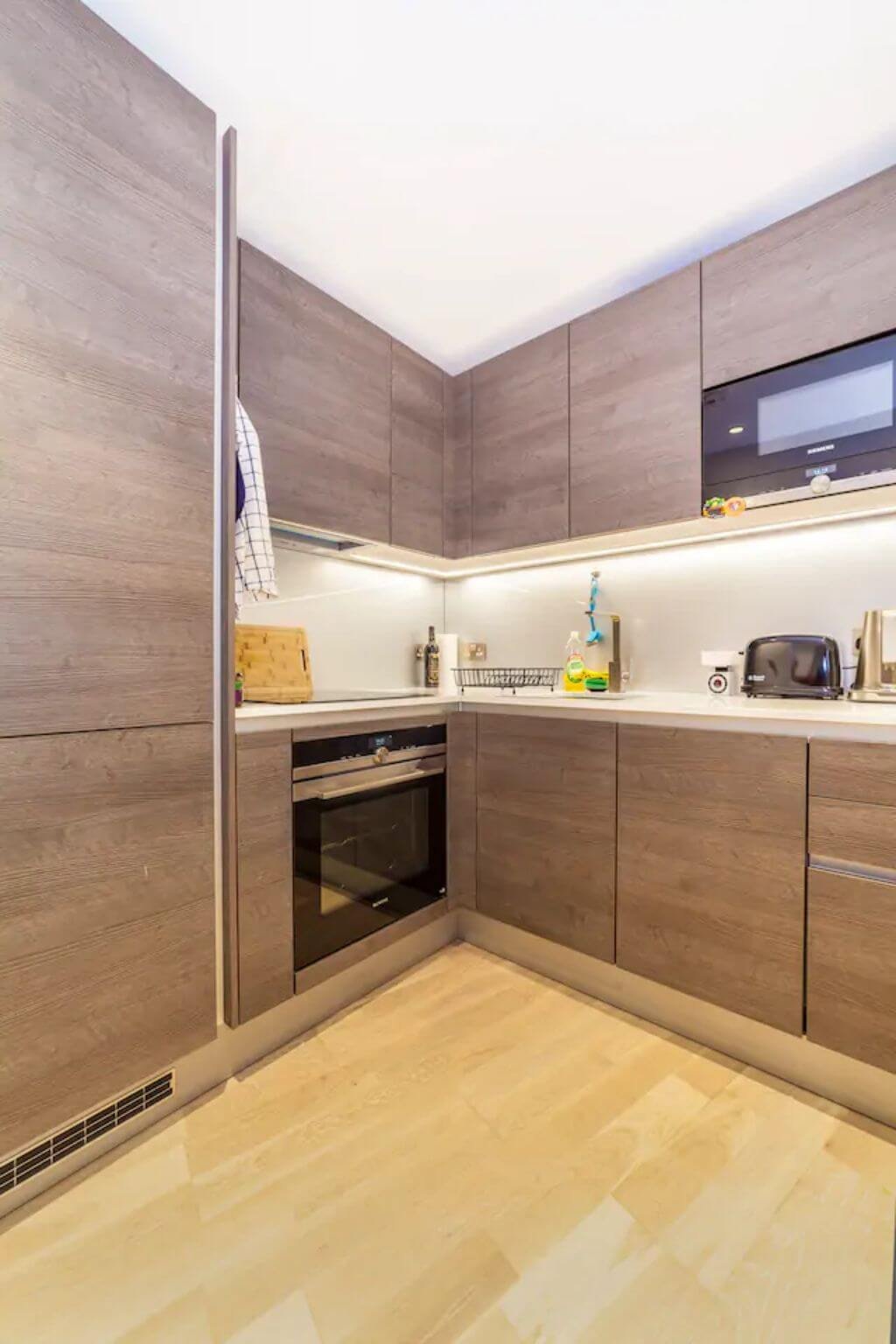 London Camley Modern 1BDR Apartment